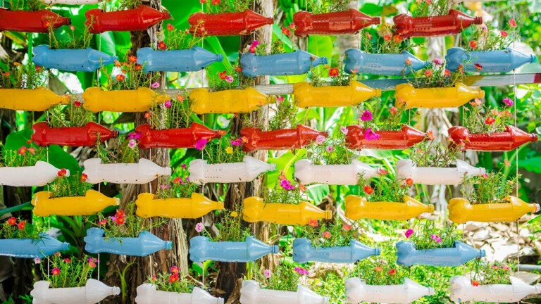 Amazing Vertical Hanging Garden from Recycled Old Plastic Bottles